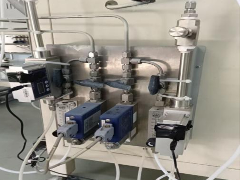 Magnetron Püskürtme Vakum Kaplama Ekipmanı için MFC Kütle Akış Kontrol Cihazının Uygulama Raporu